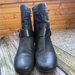 Pikolinos Black Leather Ankle Boots